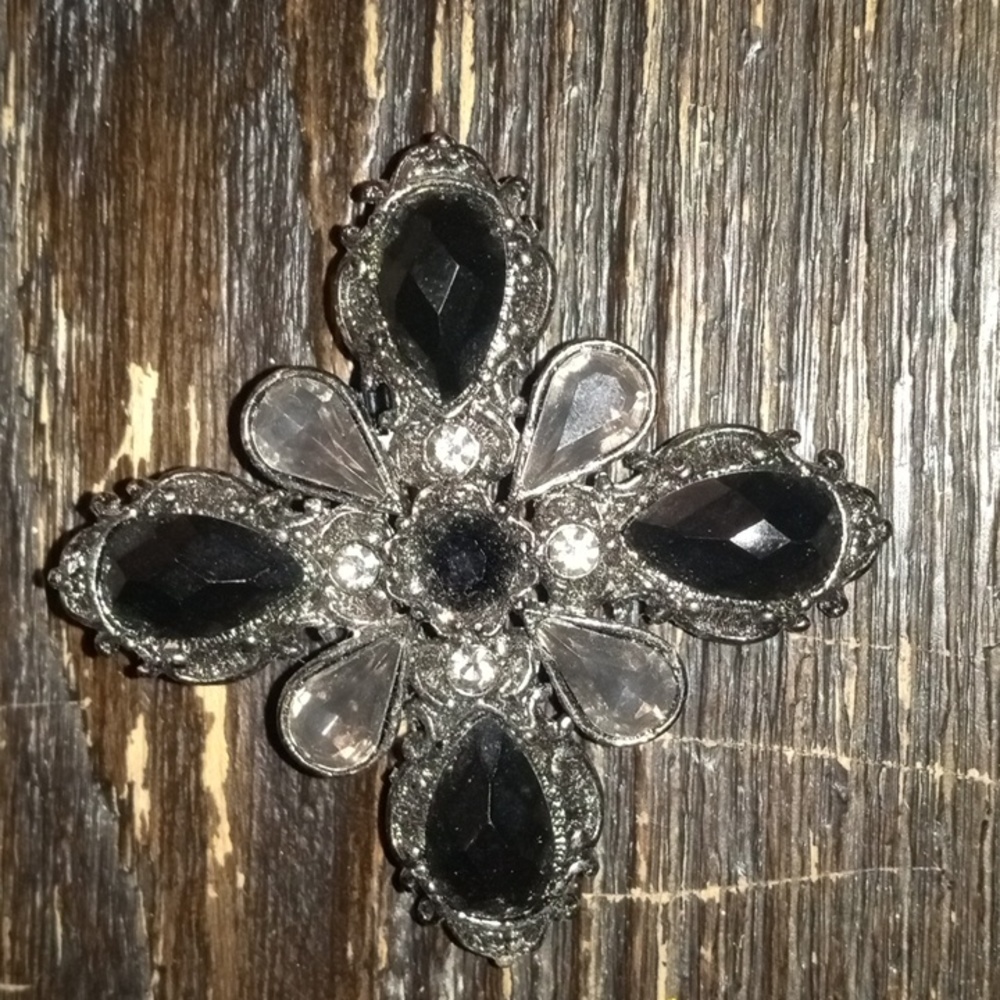ANTIQUE Brooch Lot